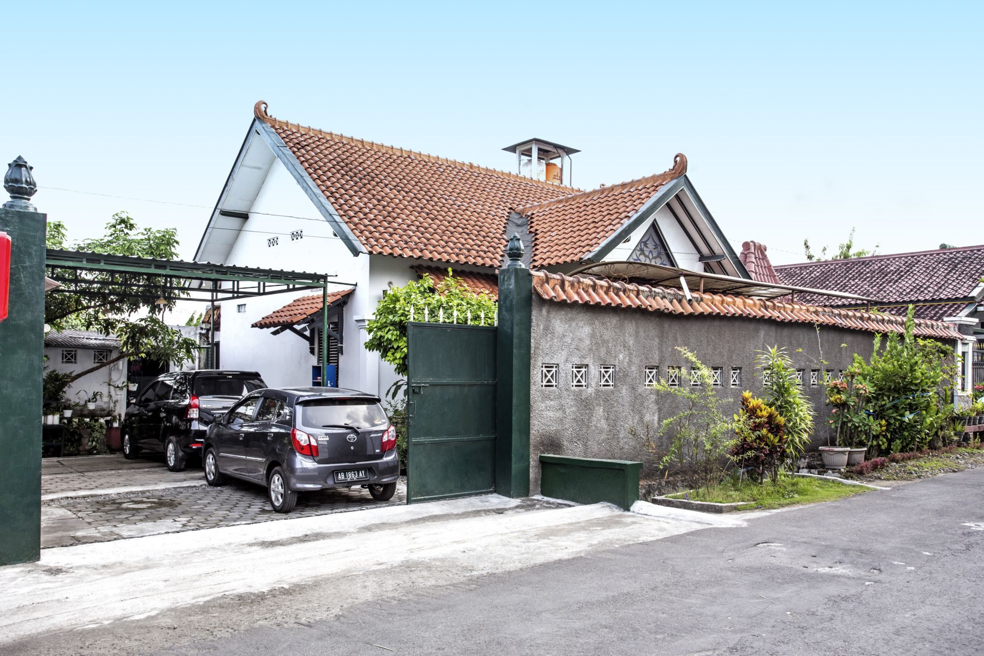 Reddoorz Near Adisucipto Airport Hotel Yogyakarta Kültér fotó